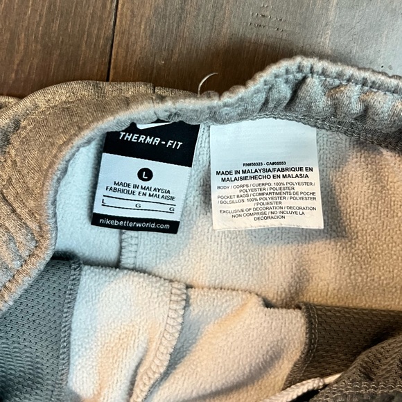 Nike Youth Therma-fit Sweatpants - Picture 3 of 4